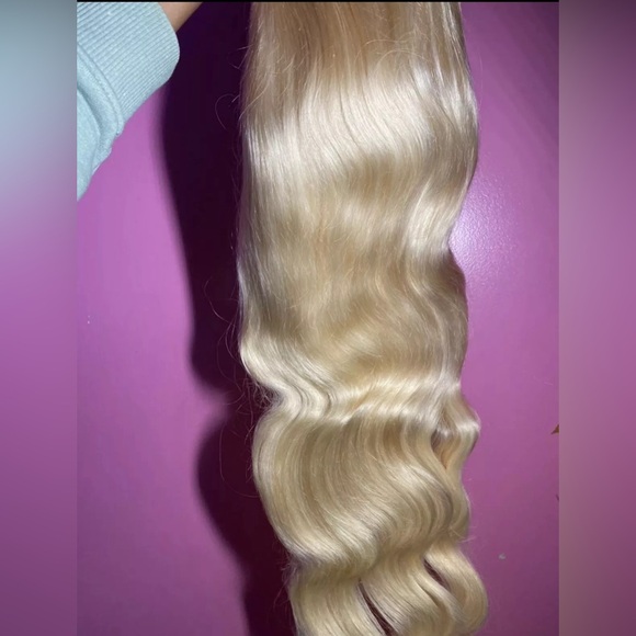 13x6 26 inch HD lace frontal wig - Picture 2 of 4